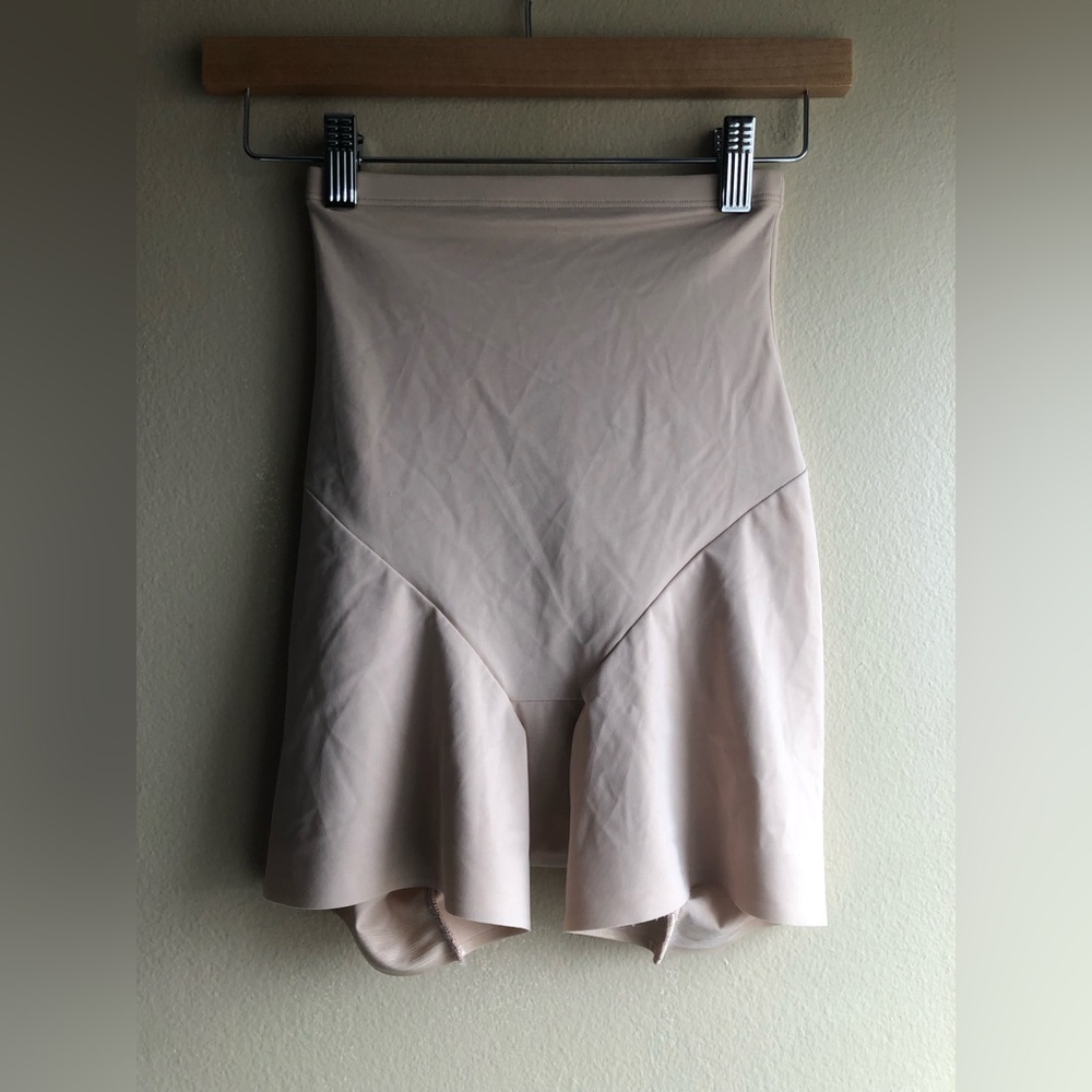New TC Fine  Intimates Cool on You Hi-Waist Thigh Slimmer Small Nude